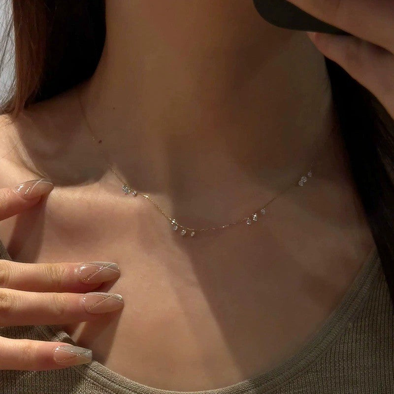 Stella Whisper Necklace