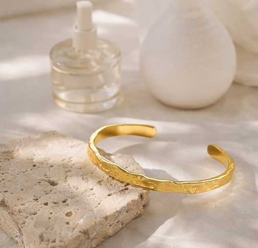 Bella Gold Cuff