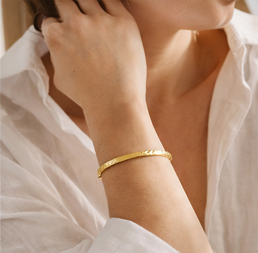 Bella Gold Cuff