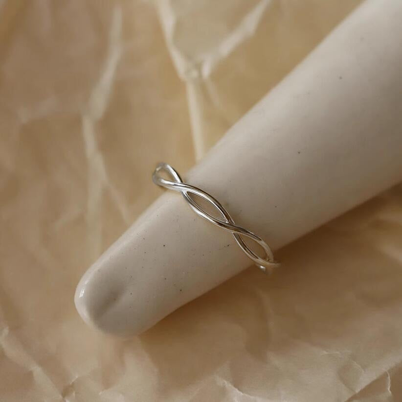 Vita Twist Ring Silver